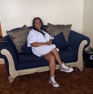 Meet your Posher, Tina